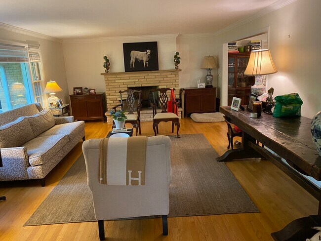 Building Photo - 996 Castlegate Ct