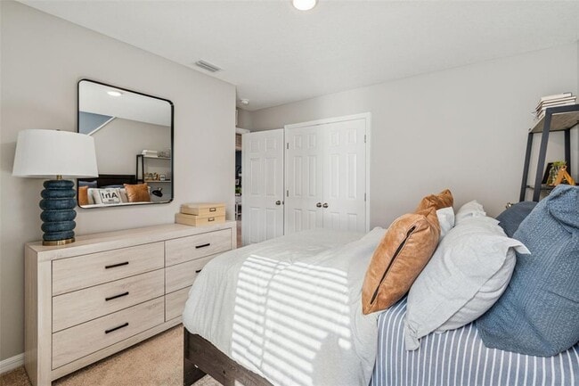 Building Photo - 601 Ambleside Dr