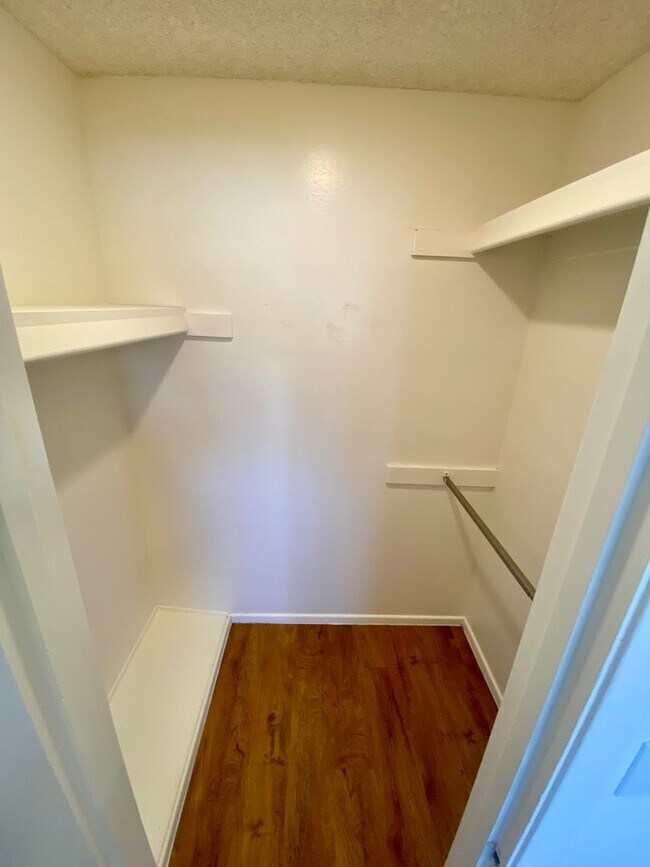 Building Photo - 2 Bedroom 1 Bathroom in Litchfield Park