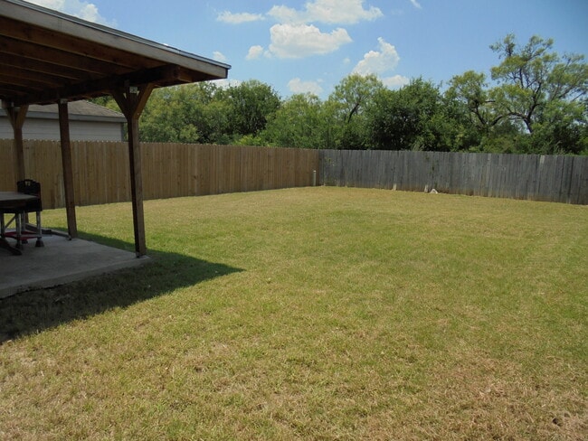 Building Photo - 8135 Grand Bnd