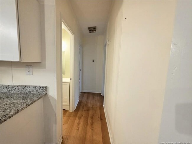 Building Photo - 54 W Tryon Ct