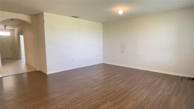 Building Photo - 424 Nova Dr