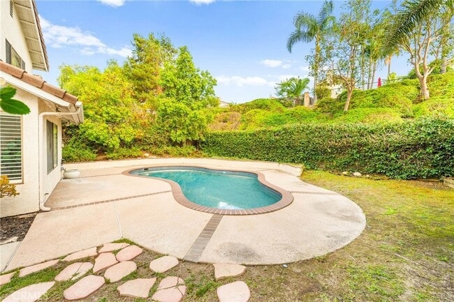 Building Photo - 24862 Vista Rancho