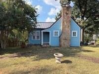 Building Photo - 611 Phillips Ave