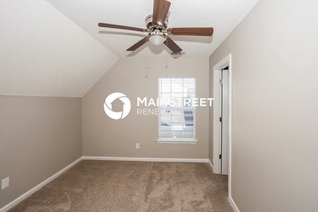 Building Photo - 4 Bedroom Pet-Friendly Home in Charlotte, ...