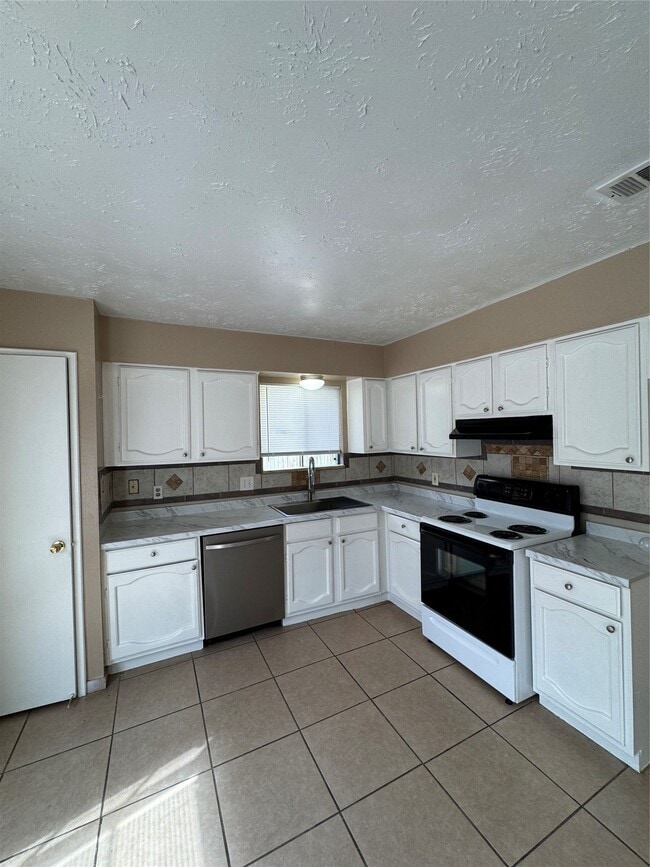 Building Photo - 4435 Brookhead Trail