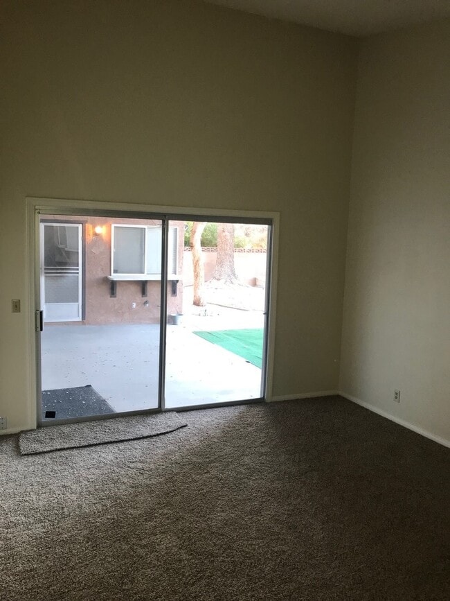 Building Photo - NORTHWEST HOME!!