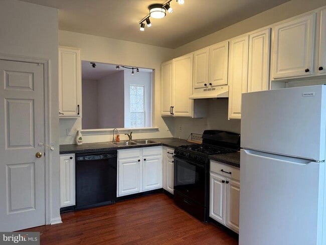 Building Photo - 79 Mule Deer Ct