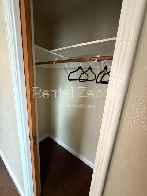 Building Photo - 1421 W 21st St