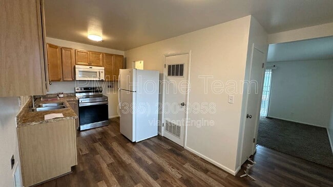 Building Photo - 1920 W 4975 S