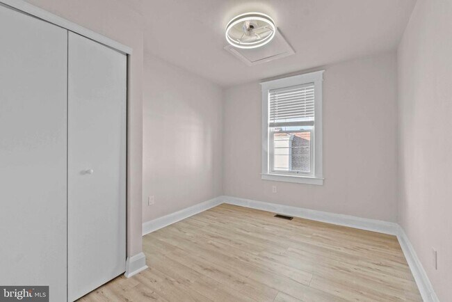 Building Photo - 2806 Ashland Ave