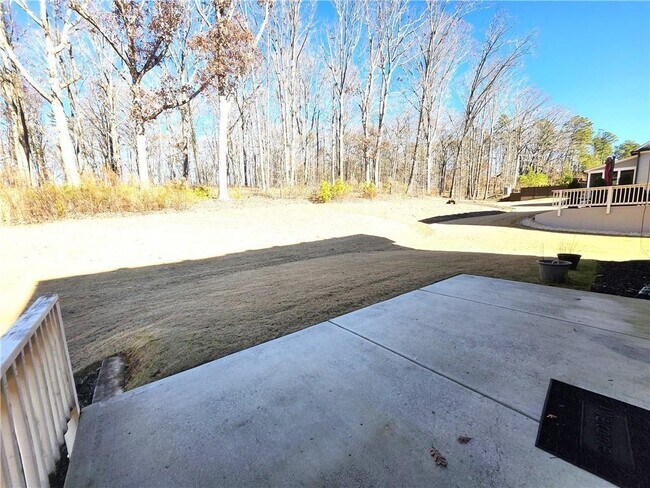 Building Photo - 830 Grove Valley Dr