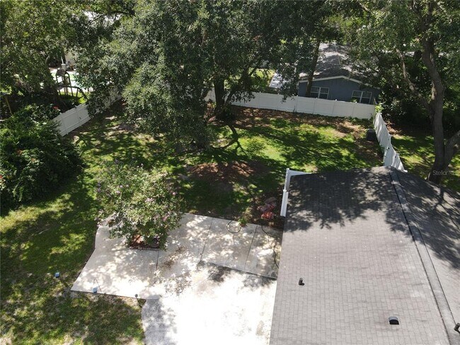 Building Photo - 401 Palm Springs Dr