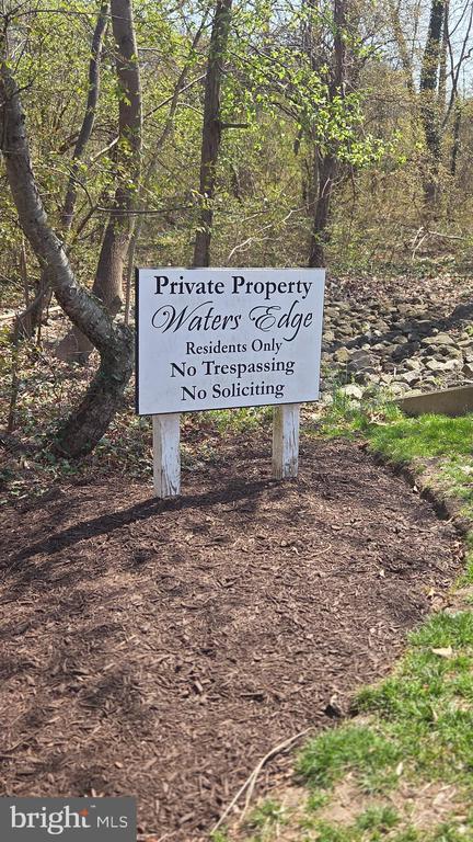 Building Photo - 223 Wintergull Ln