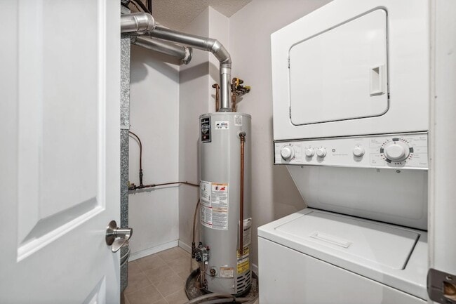 Building Photo - 675 N 1st St