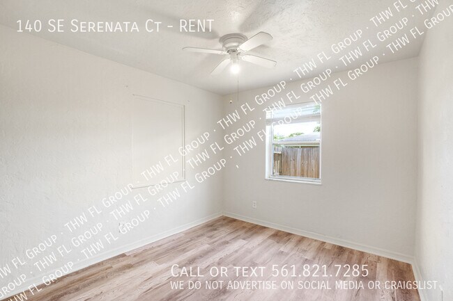Building Photo - 140 SE Serenata Ct