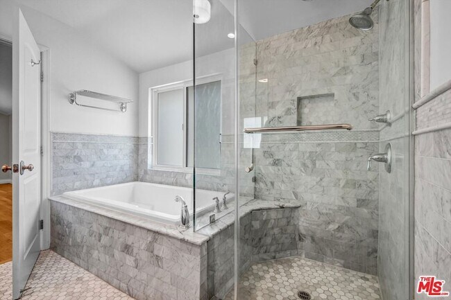 Building Photo - 2855 Dunleer Pl