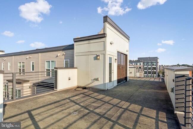 Building Photo - 8091 Red Hook St