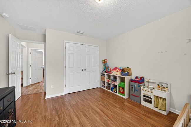 Building Photo - 940 State Rd 13 N
