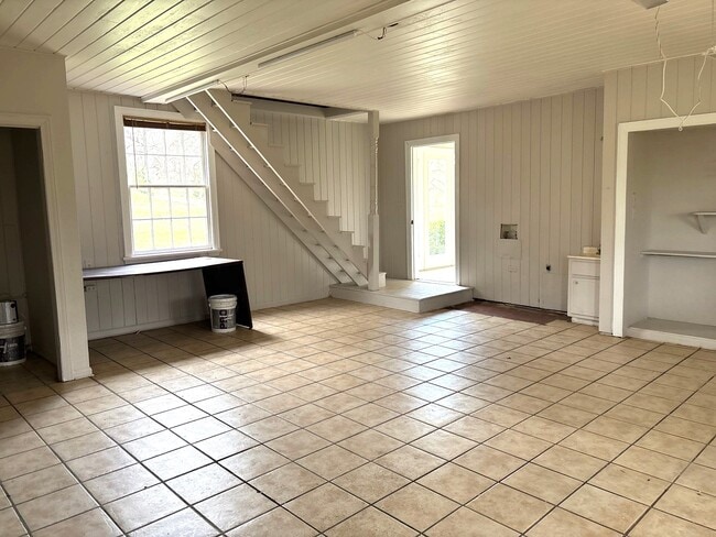 Building Photo - 234 Lackey Ln