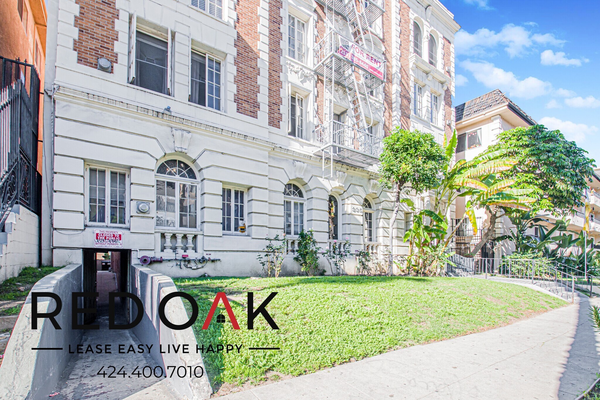 Building Photo - 335 S Berendo St