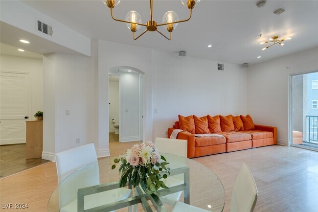 Building Photo - 50 E Serene Ave