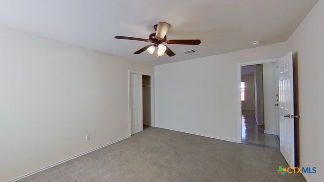 Building Photo - 111 Carol Ave