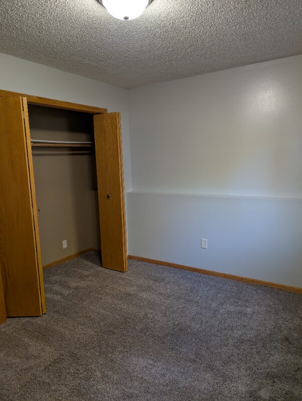 Building Photo - 1010 7th Ave N