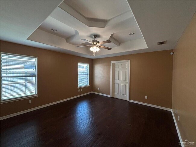 Building Photo - 2304 Brazos Ave