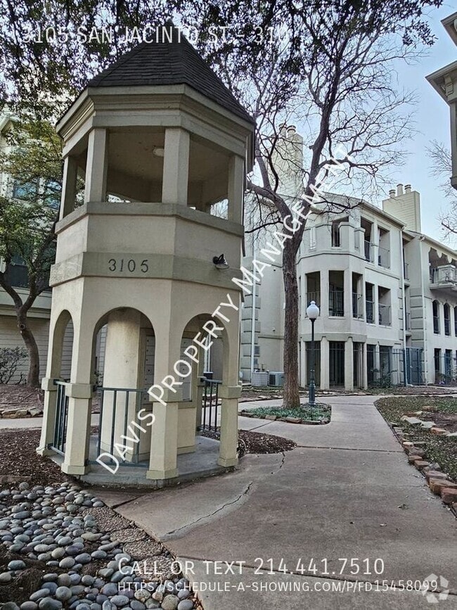 Building Photo - 3105 San Jacinto St