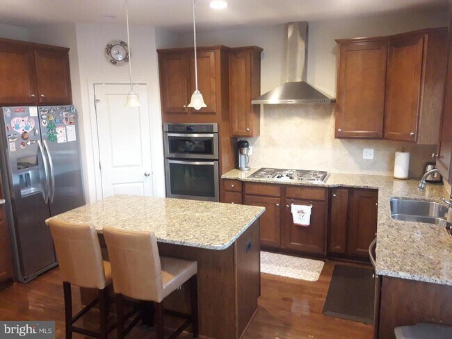 Building Photo - 42181 Castle Ridge Square