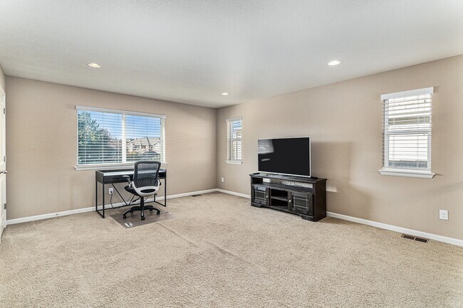 Building Photo - 12648 Fisher Dr