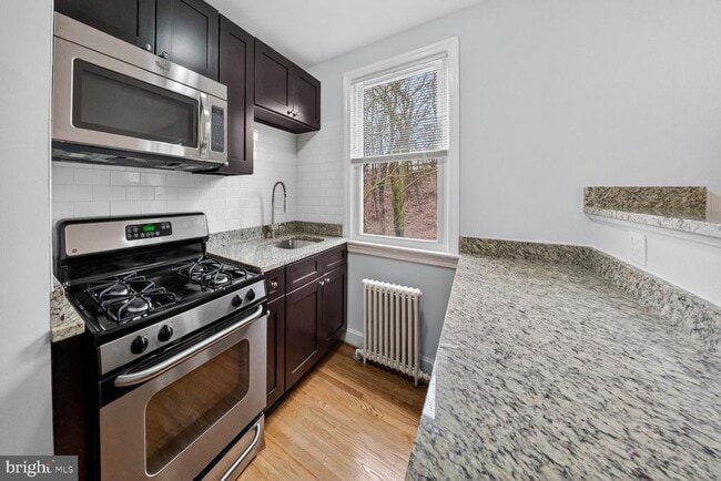 Building Photo - 4703 Ravenswood Rd