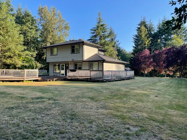 Building Photo - 707 125th Pl NW