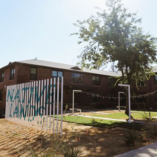 Building Photo - One Bedroom in Plaza District-$500 Off in ...