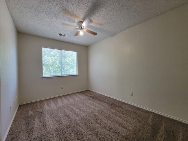 Building Photo - 7821 Estates Way