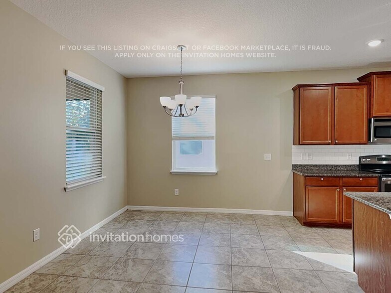 Building Photo - 11604 Warren Oaks Pl