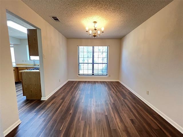 Building Photo - 2019 Longmeadow Ct