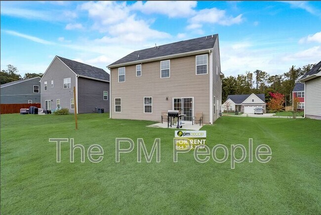 Building Photo - 32 Wiltshire Cir