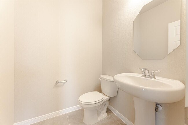 Building Photo - 503 Spring Flower Ct