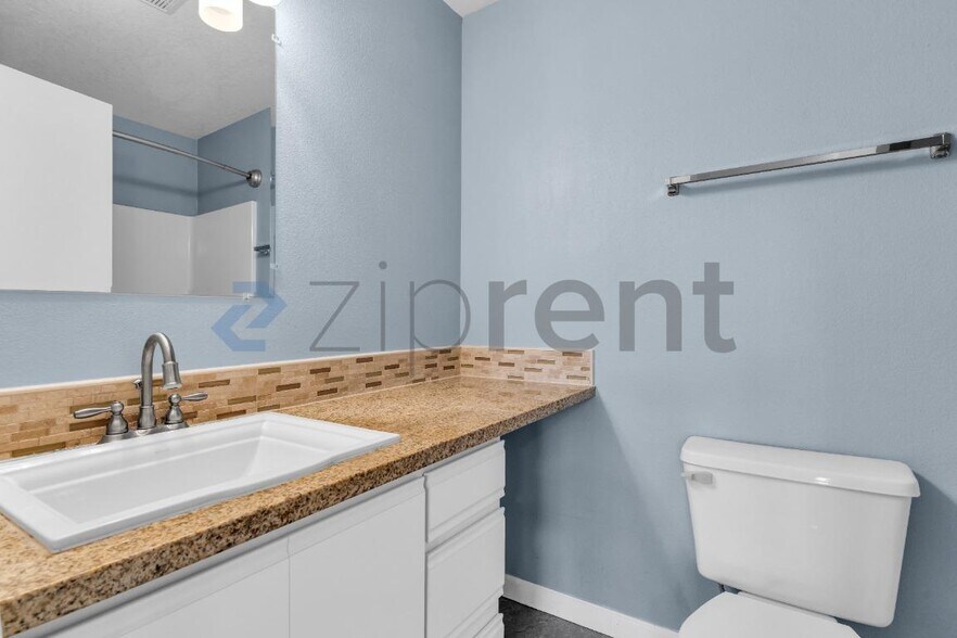 Building Photo - 7410 SW 173rd Pl