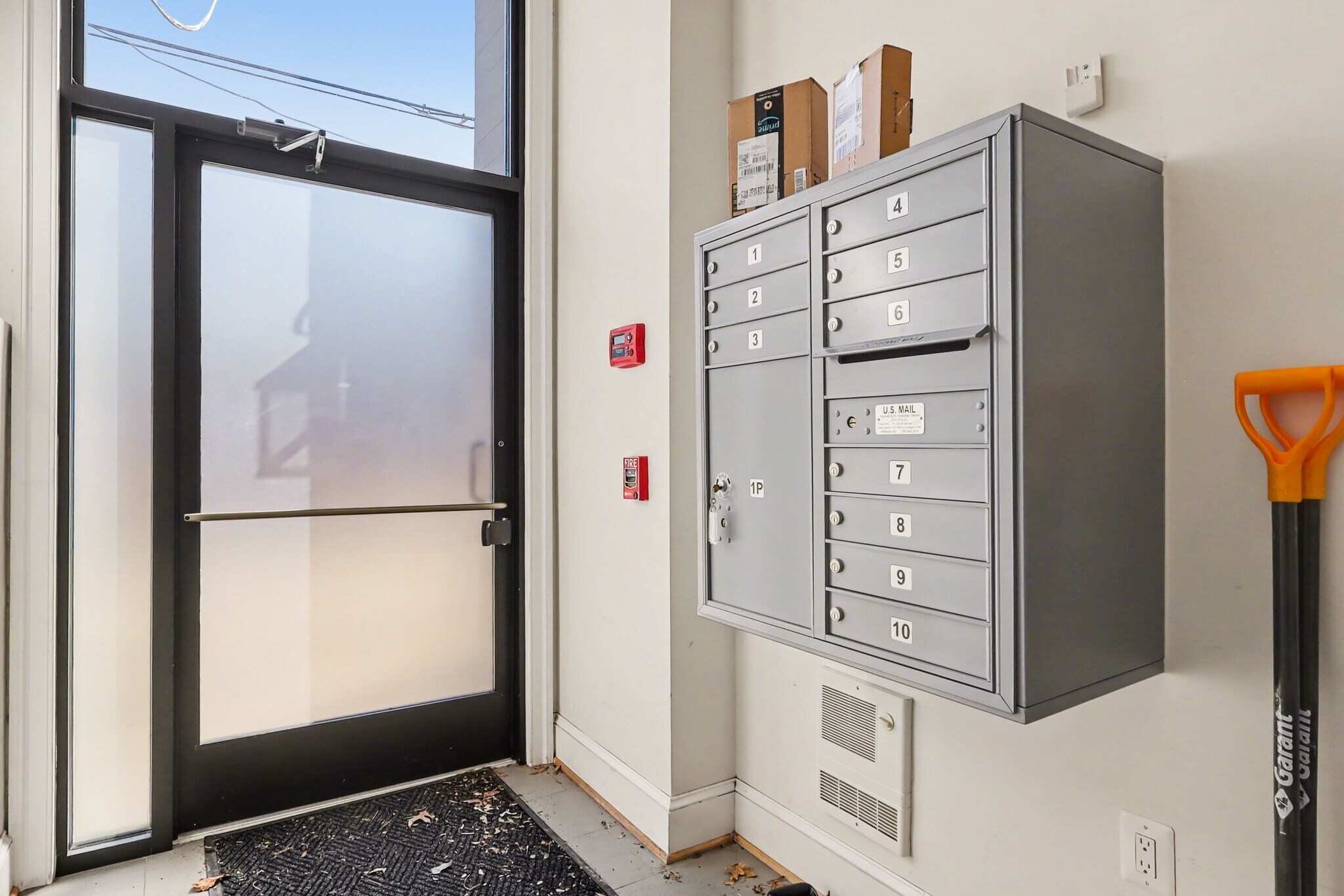 Building Photo - 811 Upshur St NW