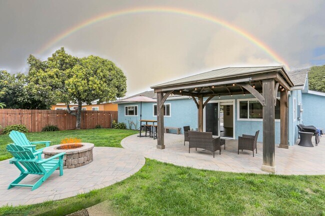 Building Photo - 1246 Thermal Ave