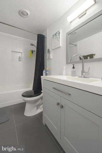 Building Photo - 5500 Holmes Run Pkwy