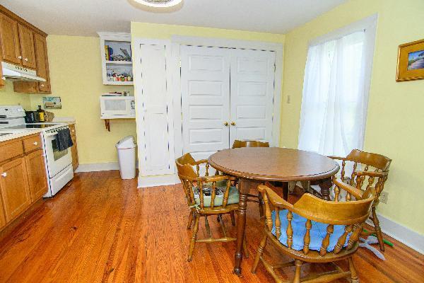 Building Photo - 23613 Front St