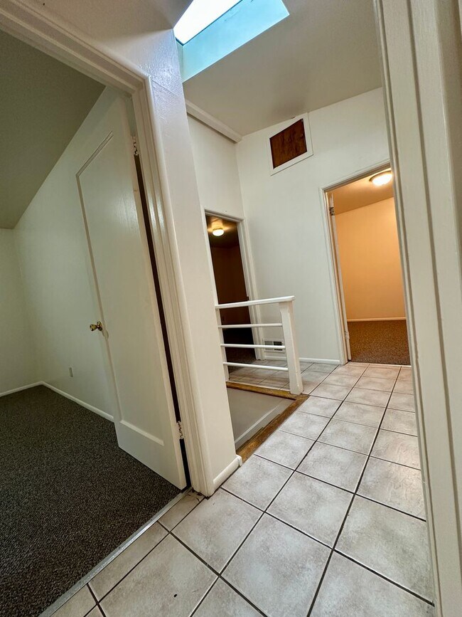 Building Photo - Spacious 4-Bedroom Home with Bonus Room in...