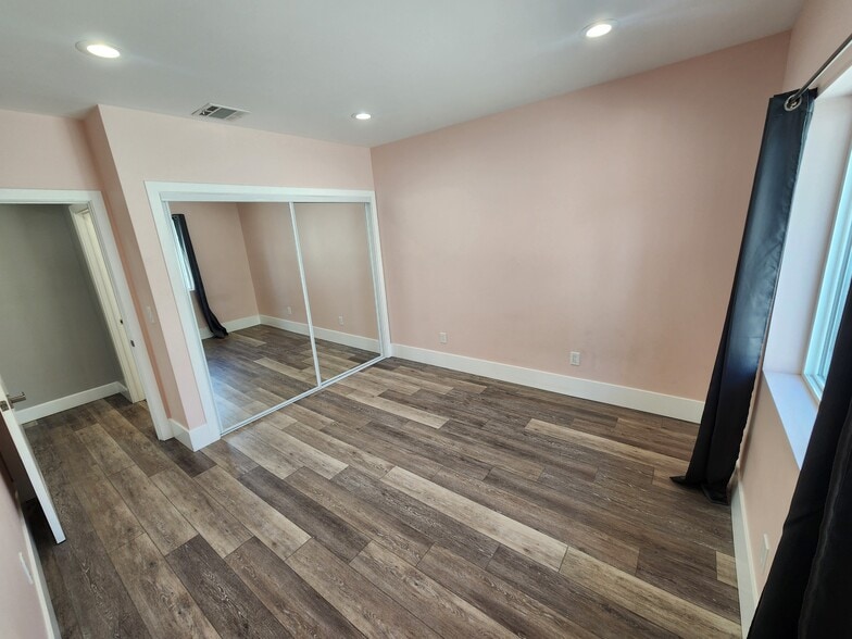 Building Photo - 9309 Dorrington Pl