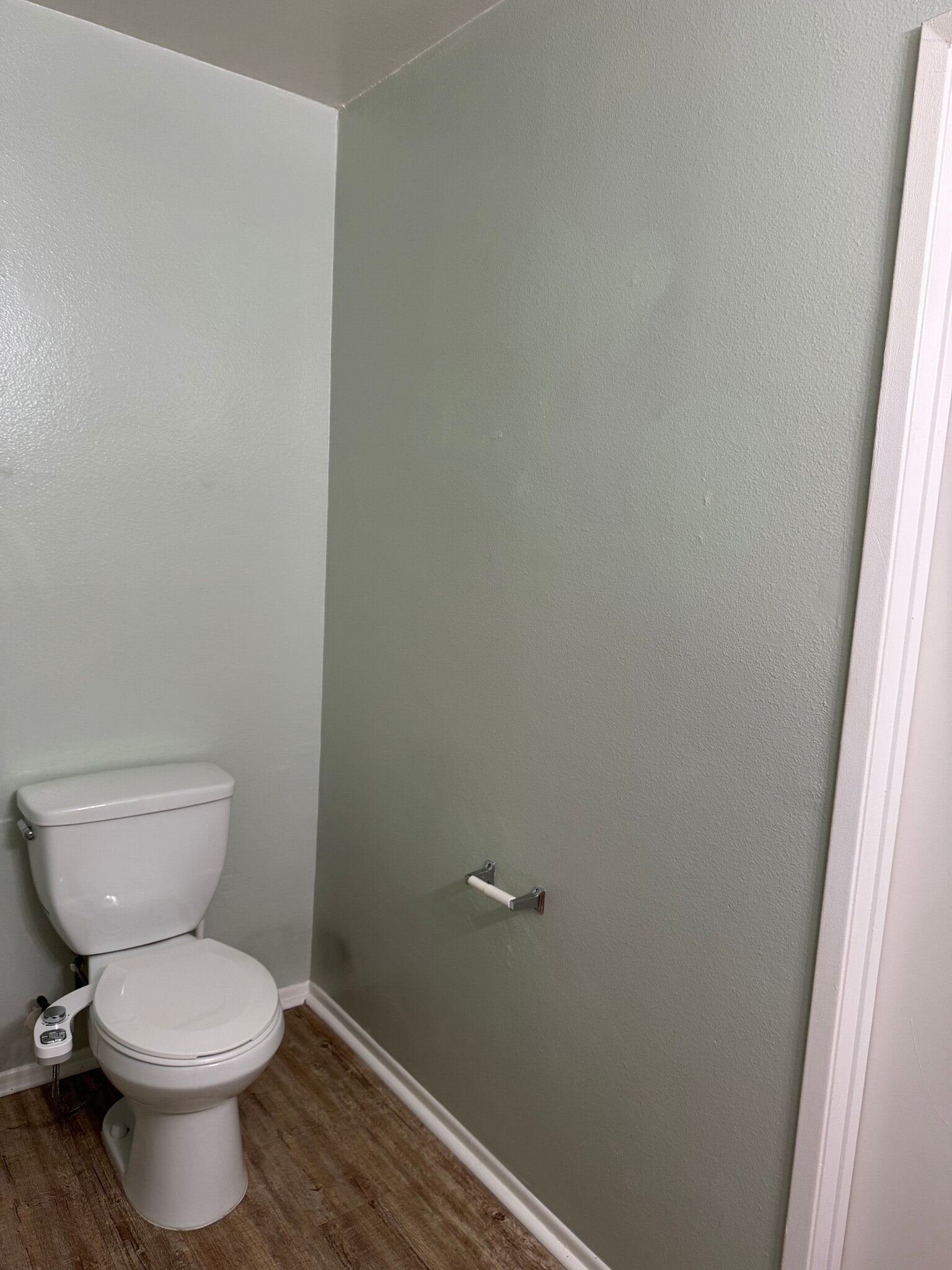 Building Photo - 9381 Shadowood Dr