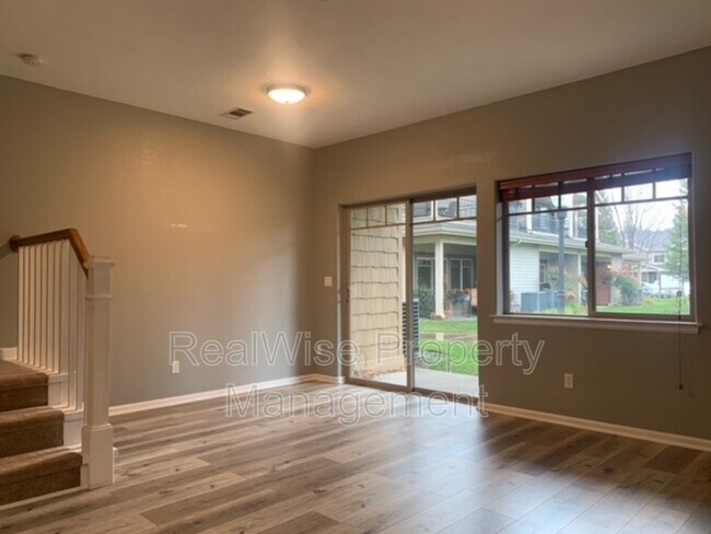 Building Photo - 1115 Catherine Way
