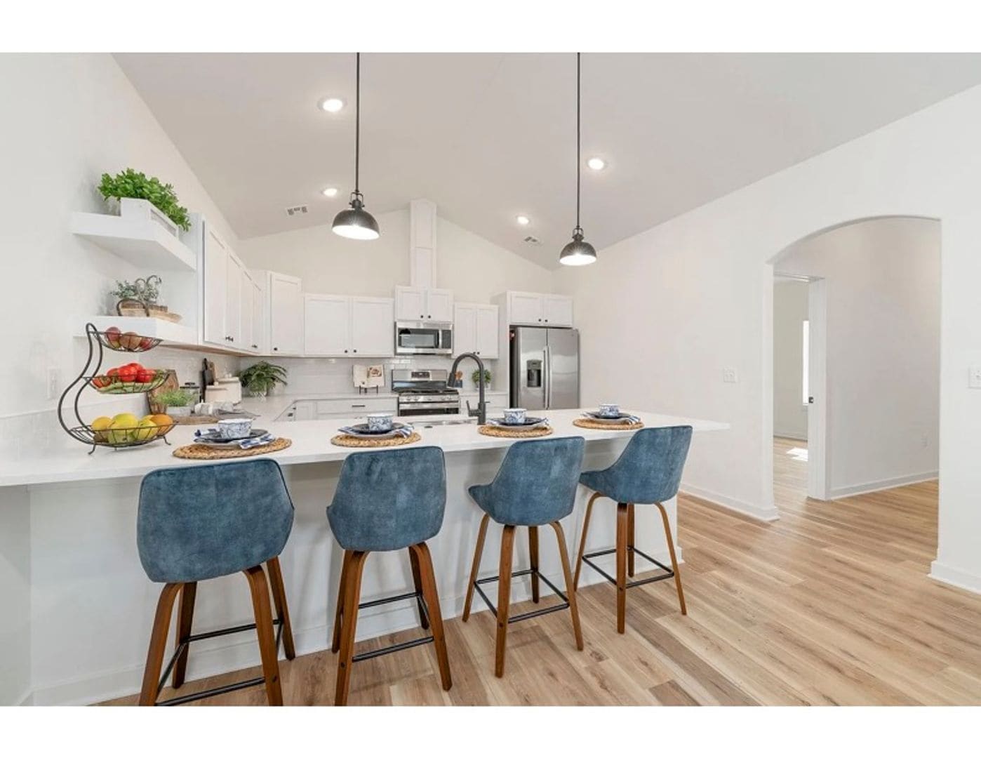 Building Photo - 2110 E Elk Rdg Ave